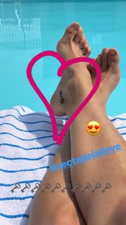 Clara Lago feet photo thumbnail