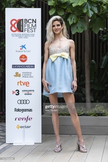 Clara Lago feet photo thumbnail