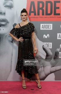 Clara Lago feet photo thumbnail