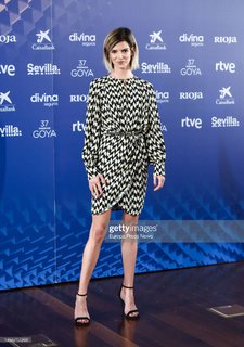 Clara Lago feet photo thumbnail