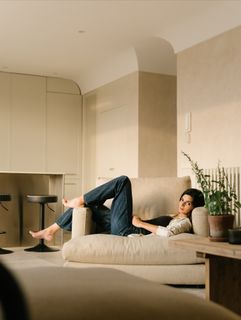 Clara Lago feet photo thumbnail