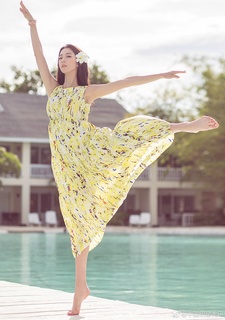 Clara Lee feet photo 11