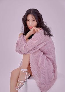 Clara Lee feet photo 7