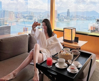 Clara Lee feet photo 8
