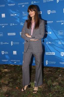 Clara Luciani feet photo 4