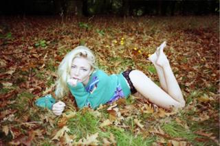 Clara Paget feet photo 3
