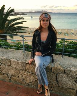 Clara Rugaard feet photo 14