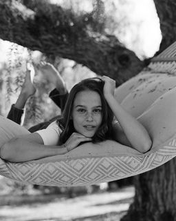 Clara Rugaard feet photo 4