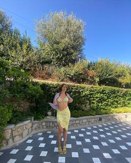 Clara Soccini feet photo thumbnail