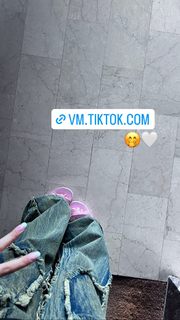 Clara Soccini feet photo thumbnail