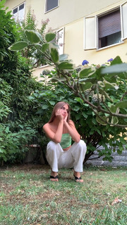 Clara Soccini feet photo thumbnail