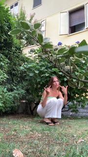 Clara Soccini feet photo thumbnail