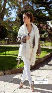 Clara Soccini feet photo thumbnail