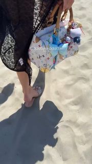 Clara Soccini feet photo thumbnail