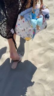 Clara Soccini feet photo thumbnail