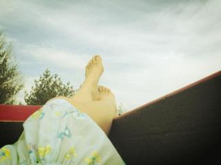 Clare Bowen feet photo 16
