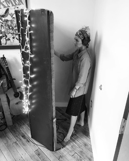 Clare Bowen feet photo 3
