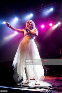 Clare Bowen feet photo 17