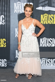Clare Bowen feet photo 5