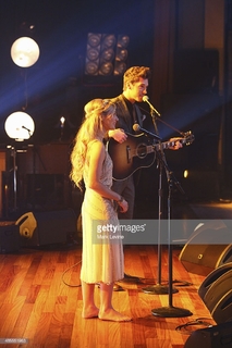 Clare Bowen feet photo 7