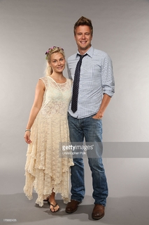 Clare Bowen feet photo 5