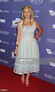 Clare Bowen feet photo 20