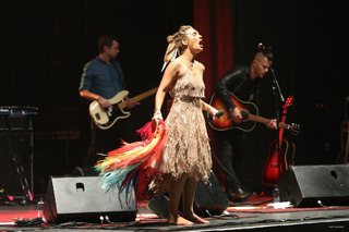 Clare Bowen feet photo 8