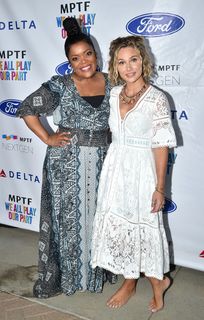 Clare Bowen feet photo 1