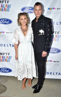 Clare Bowen feet photo 20