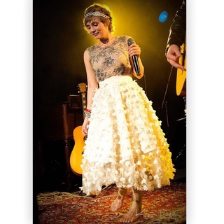 Clare Bowen feet photo 6