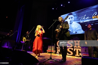 Clare Bowen feet photo 17