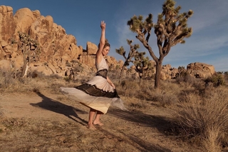 Clare Bowen feet photo 10
