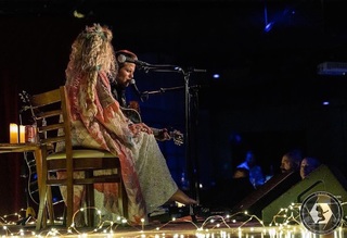 Clare Bowen feet photo 10