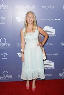 Clare Bowen feet photo 1