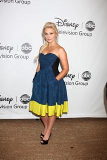 Clare Bowen feet photo 1