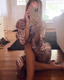 Clare Crawley feet photo 3