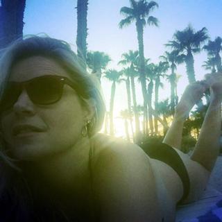 Clare Kramer feet photo 14