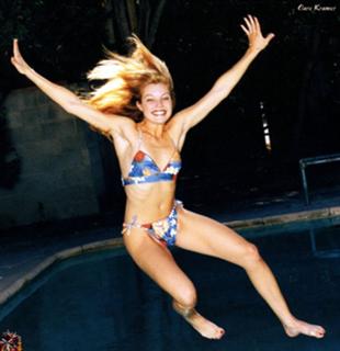 Clare Kramer feet photo 13