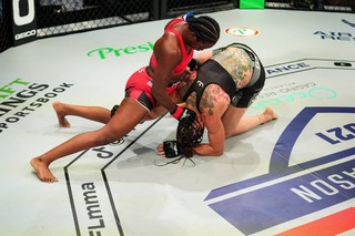 Claressa Shields feet photo 1