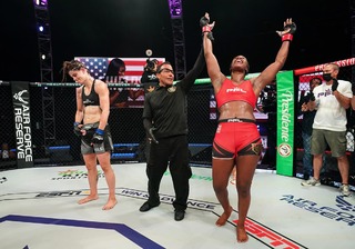 Claressa Shields feet photo 19