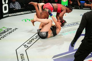 Claressa Shields feet photo 20