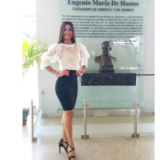 Clarissa Molina feet photo 20