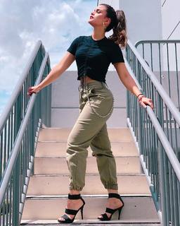 Clarissa Molina feet photo 14
