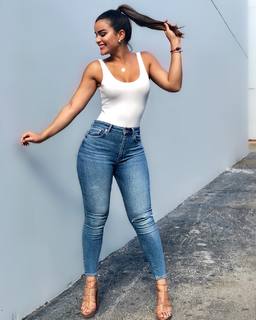 Clarissa Molina feet photo 18