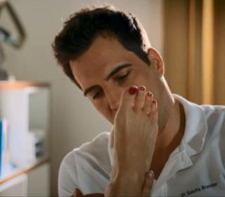 Claudelle Deckert feet photo thumbnail