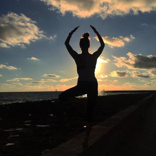 Claudelle Deckert feet photo thumbnail