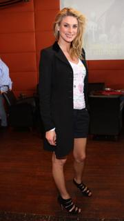 Claudelle Deckert feet photo thumbnail