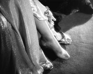 Claudette Colbert feet photo 1