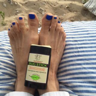 Claudia Black feet photo thumbnail