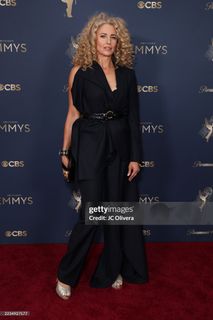 Claudia Black feet photo thumbnail